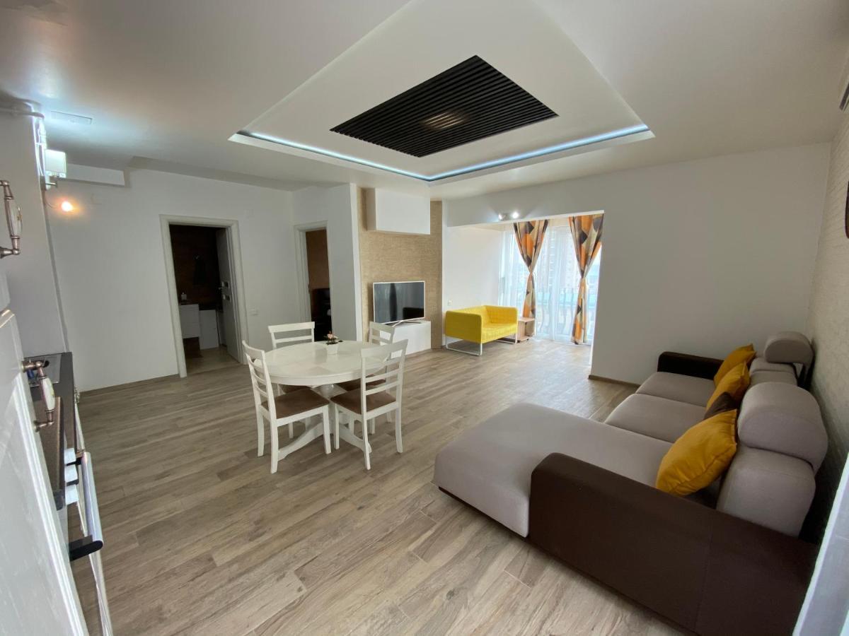 Sunny Deluxe Apartment Cosmopolis Stefanestii de Jos Kültér fotó