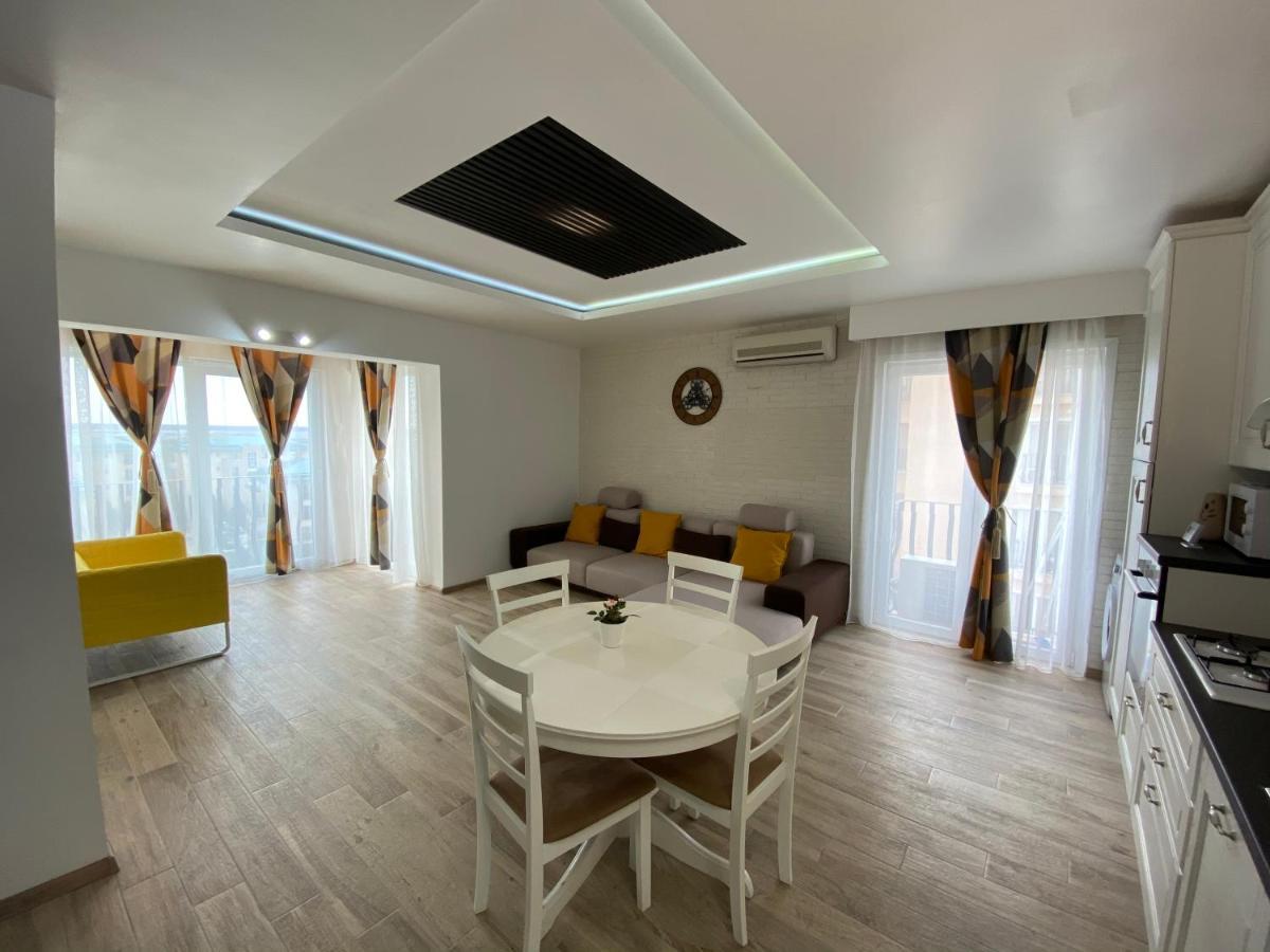 Sunny Deluxe Apartment Cosmopolis Stefanestii de Jos Kültér fotó