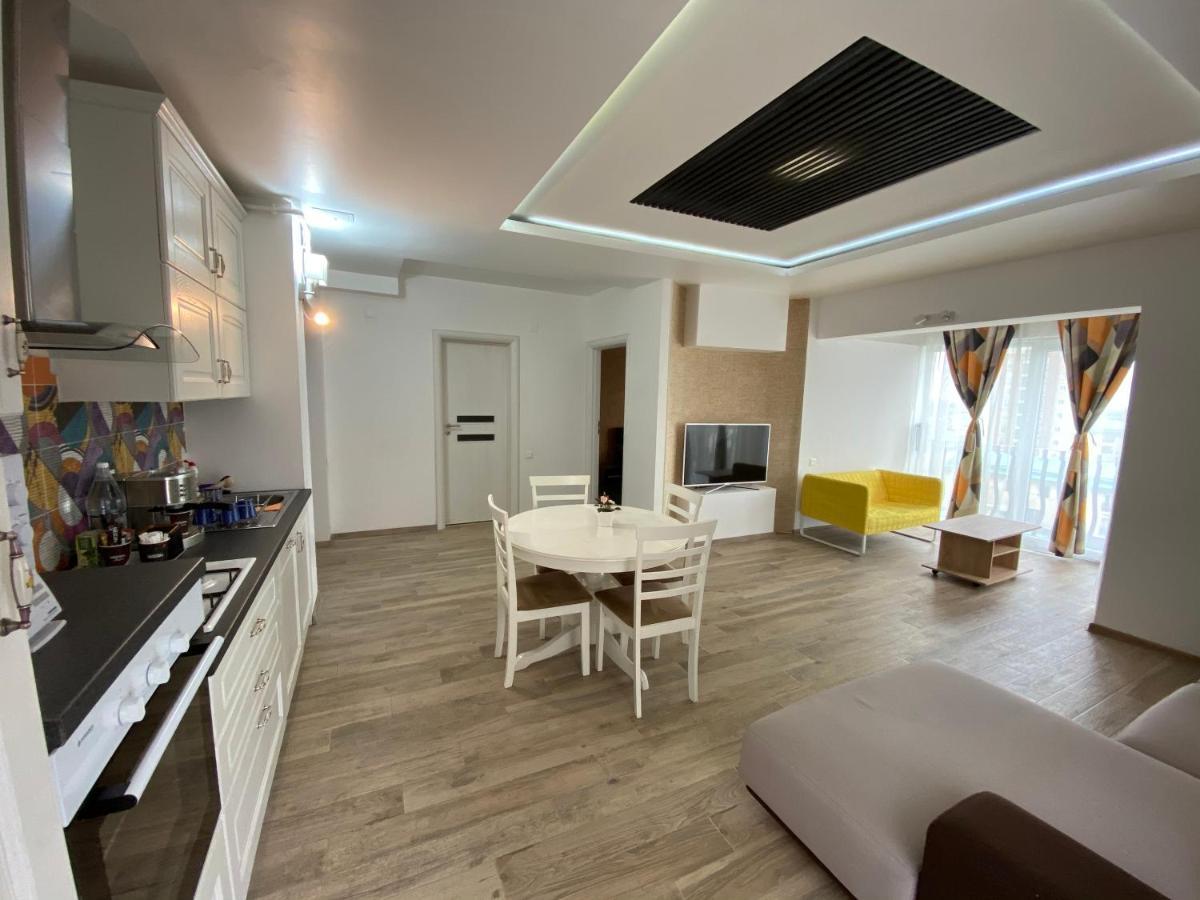 Sunny Deluxe Apartment Cosmopolis Stefanestii de Jos Kültér fotó