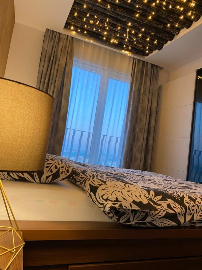 Sunny Deluxe Apartment Cosmopolis Stefanestii de Jos Kültér fotó